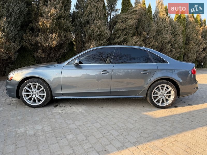 Седан Audi A4 2014 в Самборі