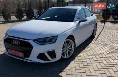 Седан Audi A4 2022 в Полтаві