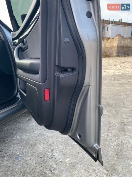 Седан Audi A4 2003 в Кременчуці