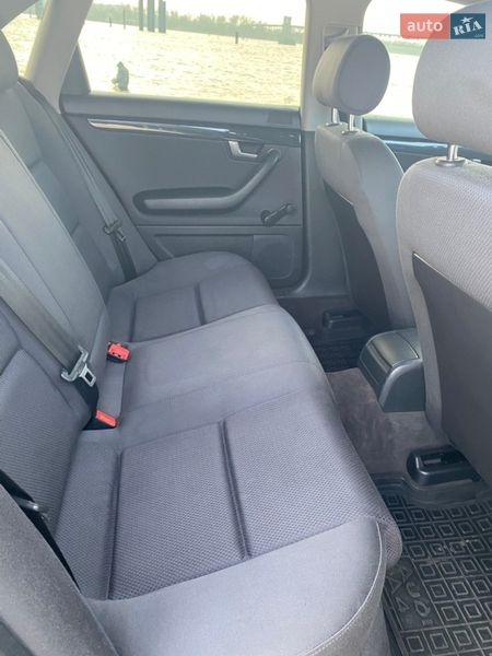 Седан Audi A4 2003 в Кременчуці