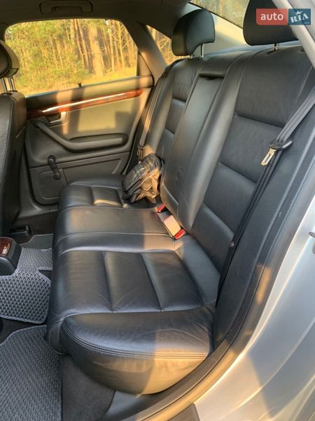 Седан Audi A4 2002 в Ичне
