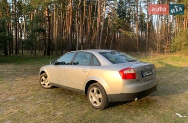 Седан Audi A4 2002 в Ичне