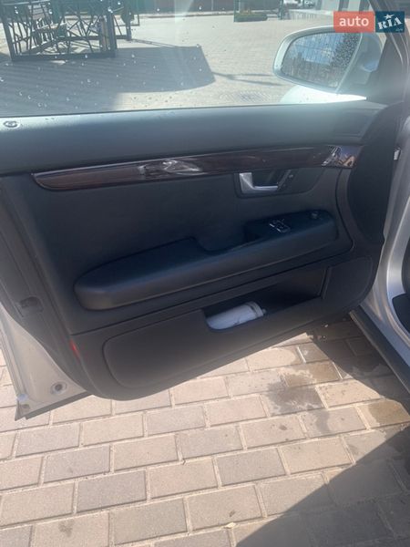 Седан Audi A4 2002 в Ичне