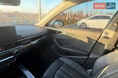 Седан Audi A4 2023 в Золочеве