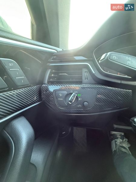 Седан Audi A4 2023 в Золочеве