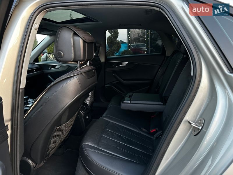 Седан Audi A4 2017 в Львові