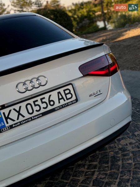 Седан Audi A4 2012 в Днепре