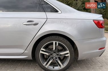 Седан Audi A4 2017 в Львове