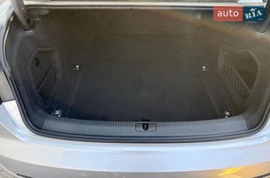 Седан Audi A4 2017 в Львове