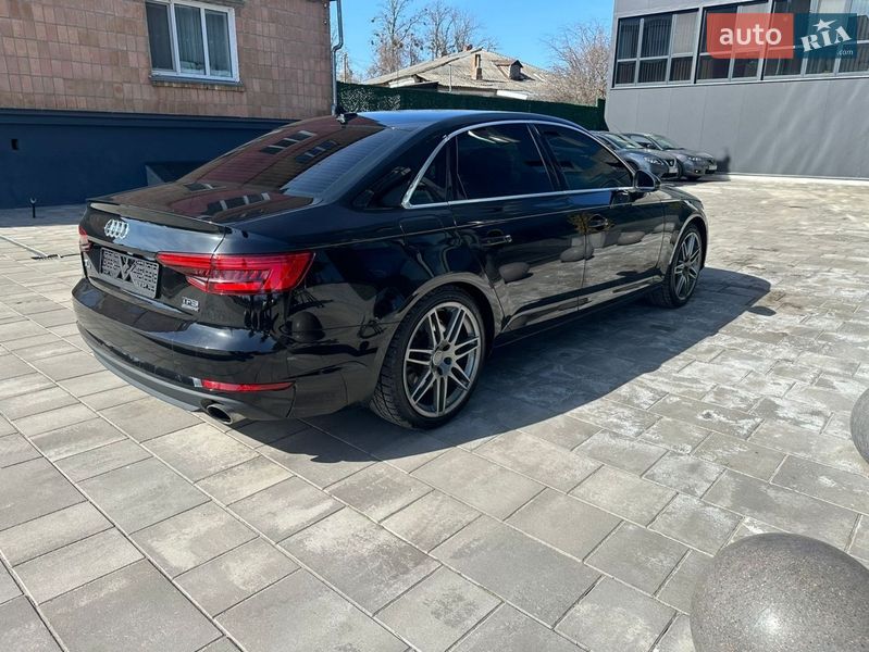 Седан Audi A4 2017 в Переяславе
