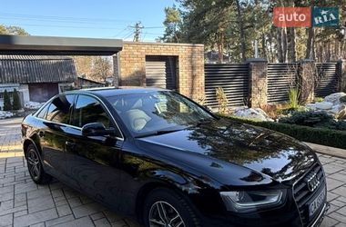 Седан Audi A4 2013 в Киеве