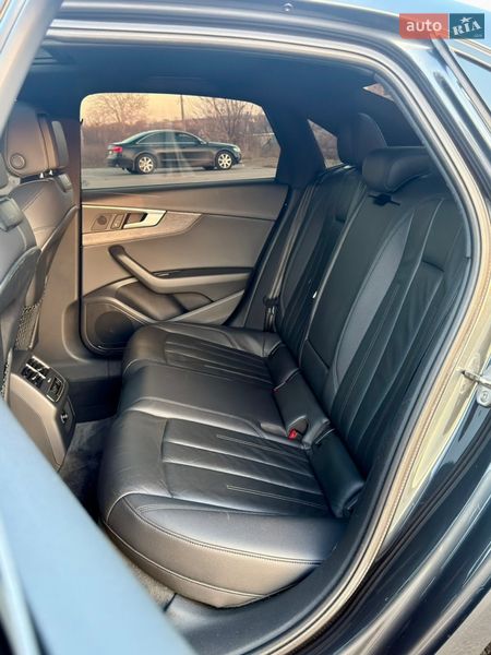 Седан Audi A4 2017 в Харькове