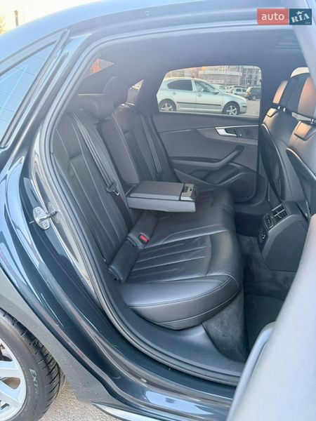 Седан Audi A4 2017 в Харькове