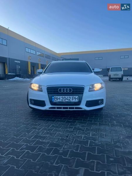 2009 Audi A4, VIN WAUSFAFL8AA008998:plate — фото 1 (autoria)