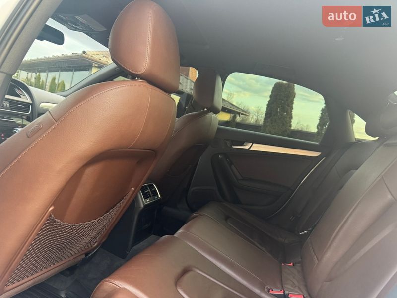 Седан Audi A4 2014 в Стрию