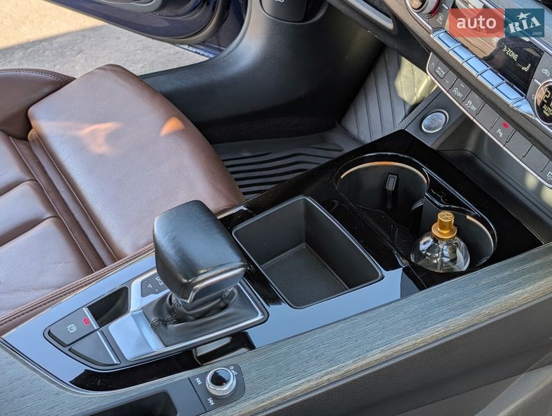 Седан Audi A4 2020 в Чернигове