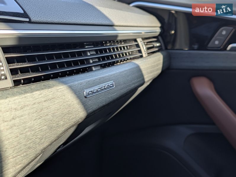 Седан Audi A4 2020 в Чернигове