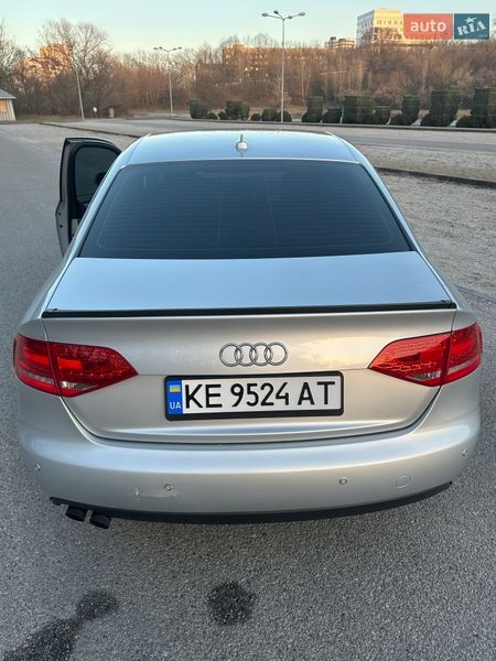 Седан Audi A4 2011 в Днепре