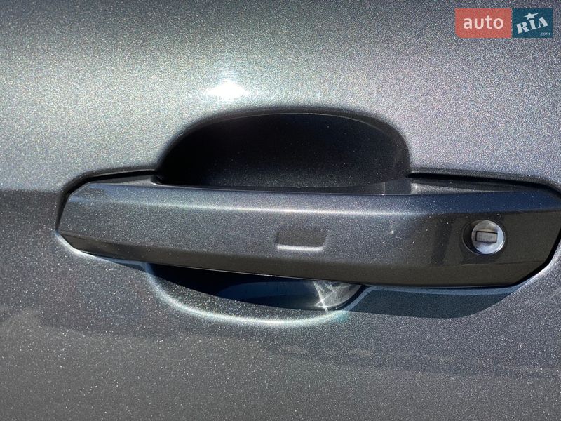 Седан Audi A4 2020 в Киеве
