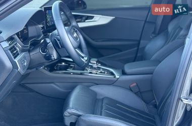 Седан Audi A4 2021 в Киеве
