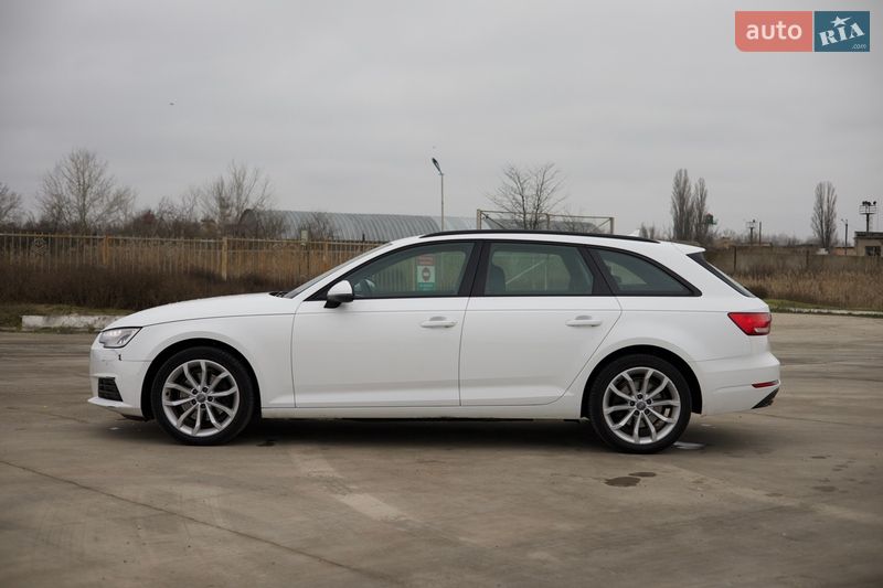Универсал Audi A4 2017 в Одессе
