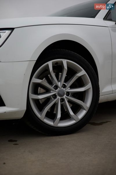 Универсал Audi A4 2017 в Одессе