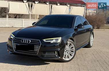 Седан Audi A4 2018 в Киеве