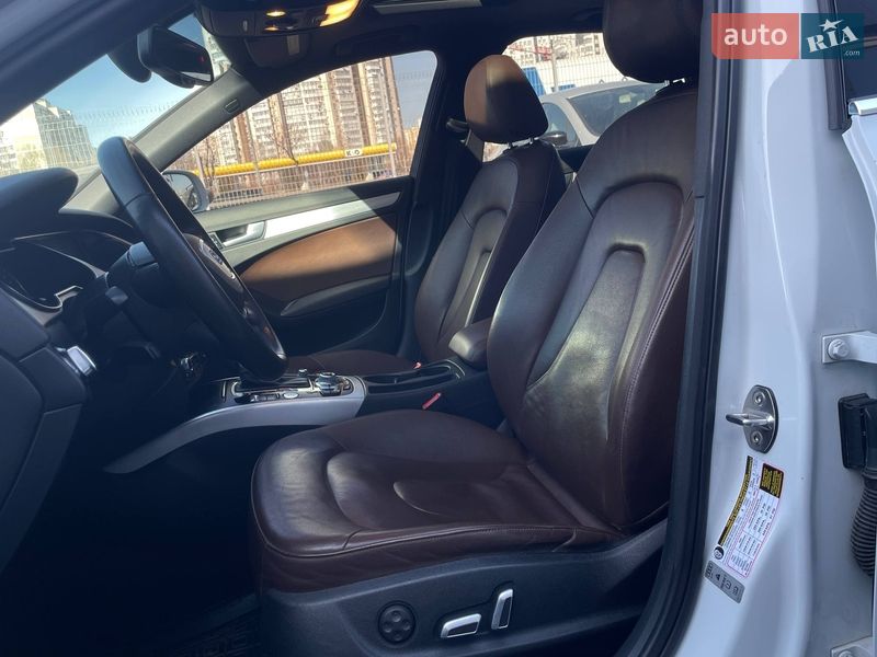 Седан Audi A4 2013 в Києві