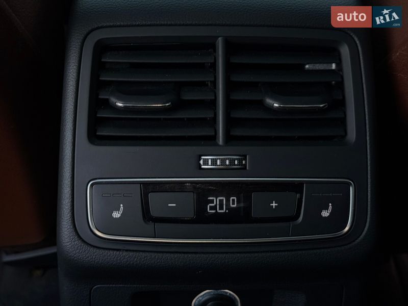 Седан Audi A4 2016 в Полтаві