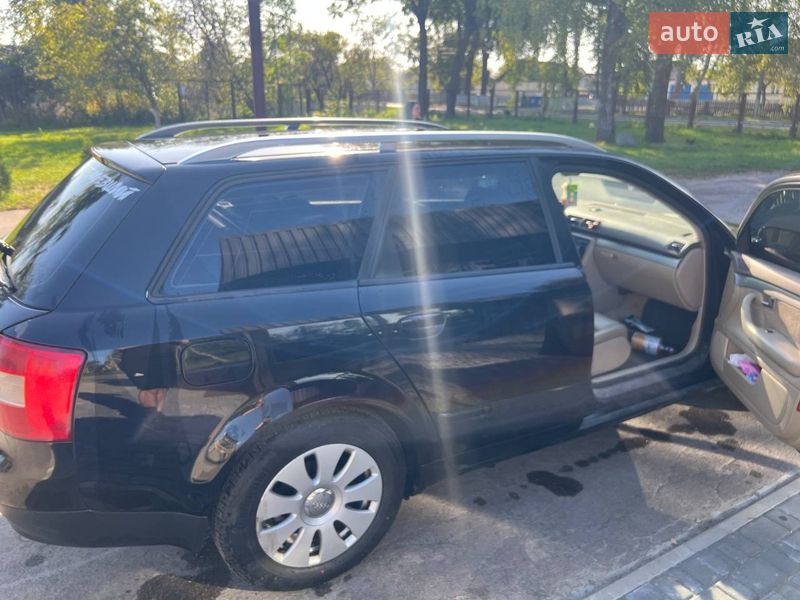 Универсал Audi A4 2004 в Емильчине
