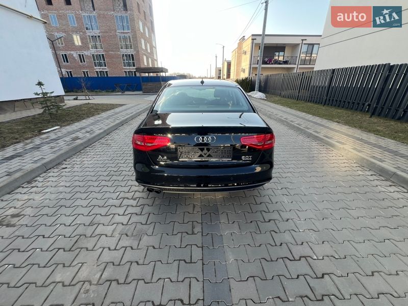 Седан Audi A4 2015 в Луцьку