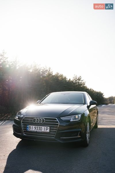 Седан Audi A4 2019 в Кременчуге