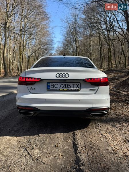 Седан Audi A4 2021 в Львове