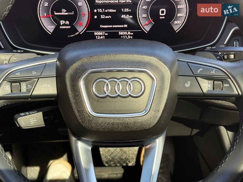 Седан Audi A4 2021 в Киеве