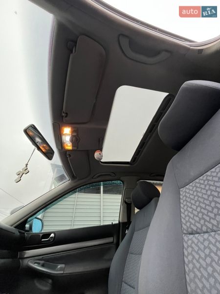 Седан Audi A4 1997 в Люботине