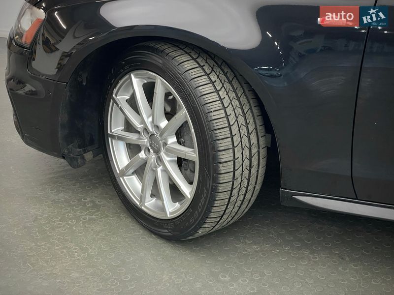 Седан Audi A4 2013 в Києві