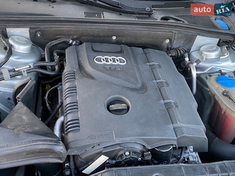 Седан Audi A4 2013 в Новояворовске