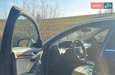 Седан Audi A4 2013 в Бобрке