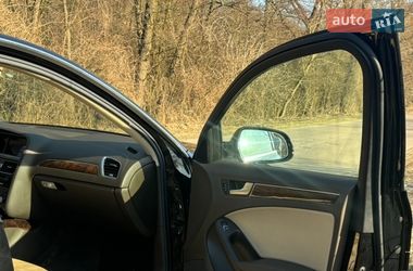 Седан Audi A4 2013 в Бобрке