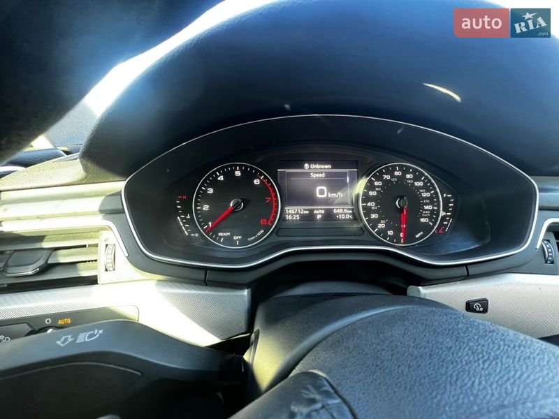 Седан Audi A4 2017 в Ивано-Франковске