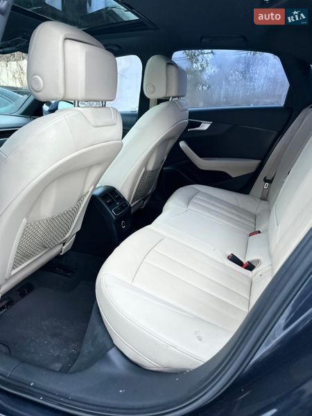 Седан Audi A4 2016 в Львові