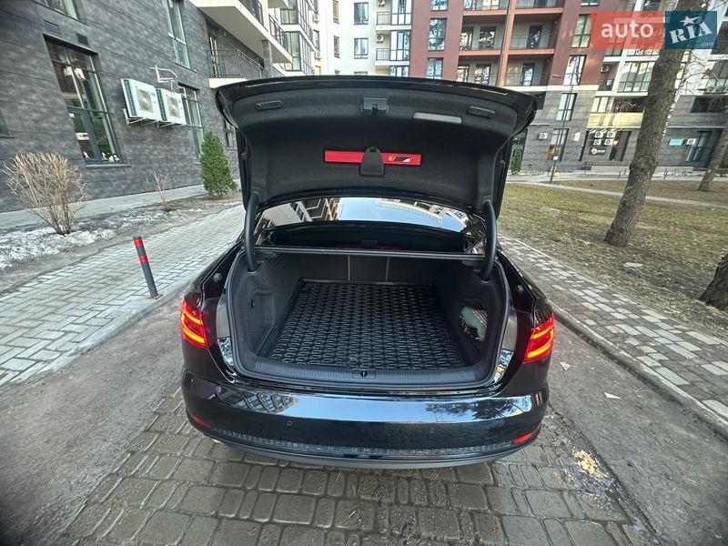 Седан Audi A4 2018 в Броварах