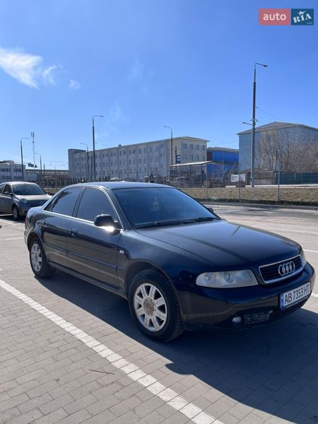 Седан Audi A4 2000 в Виннице
