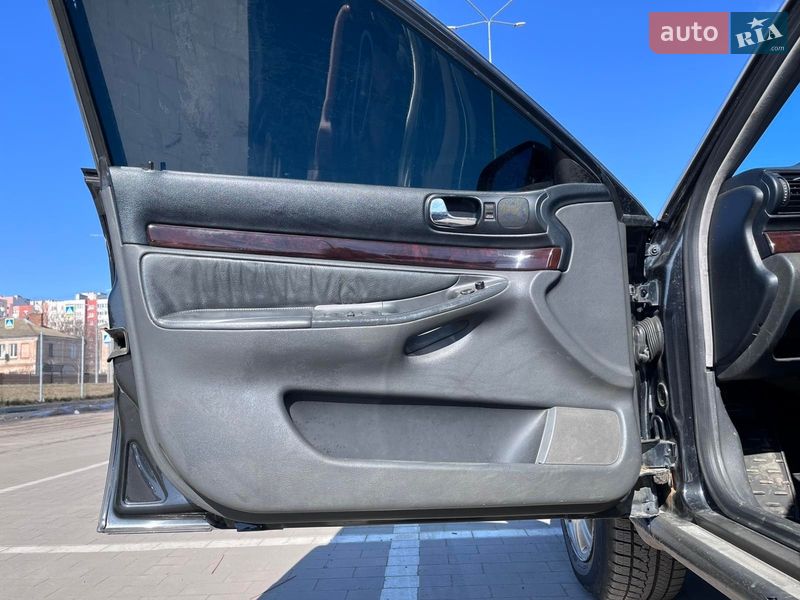 Седан Audi A4 2000 в Виннице