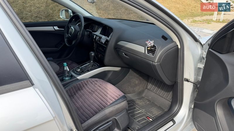 Седан Audi A4 2010 в Одессе