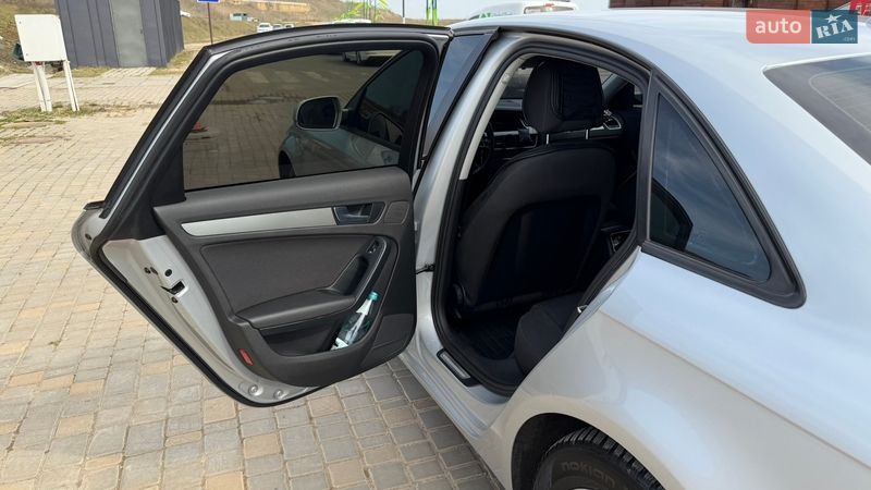 Седан Audi A4 2010 в Одессе