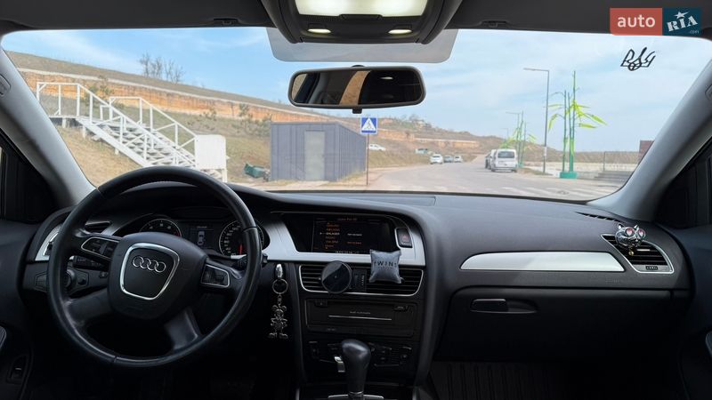 Седан Audi A4 2010 в Одессе