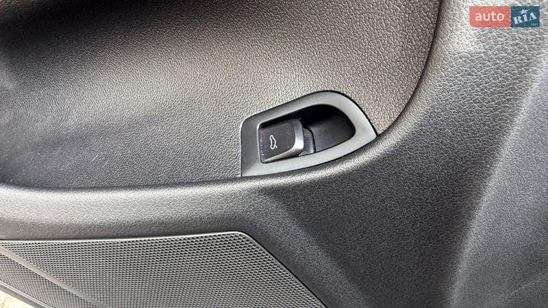 Седан Audi A4 2010 в Одессе