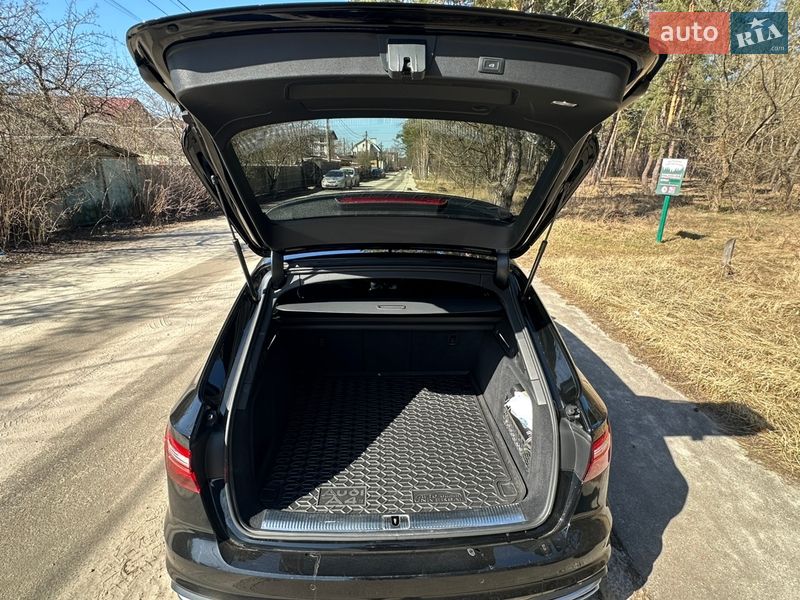 Универсал Audi A4 2020 в Киеве