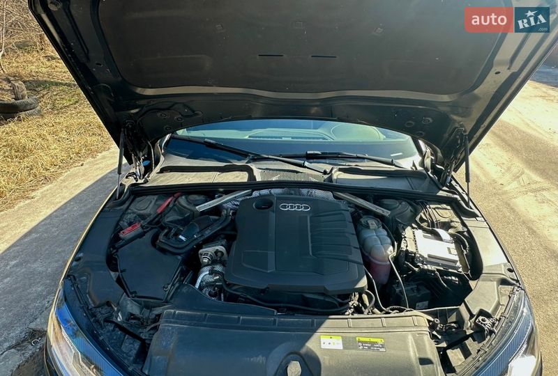 Универсал Audi A4 2020 в Киеве